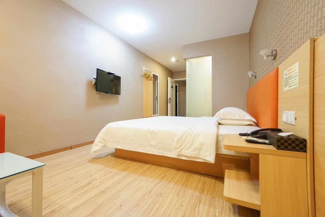 Jia Mei Xin Holiday Hotel Baiyun Airport Branch Kanton Exteriér fotografie