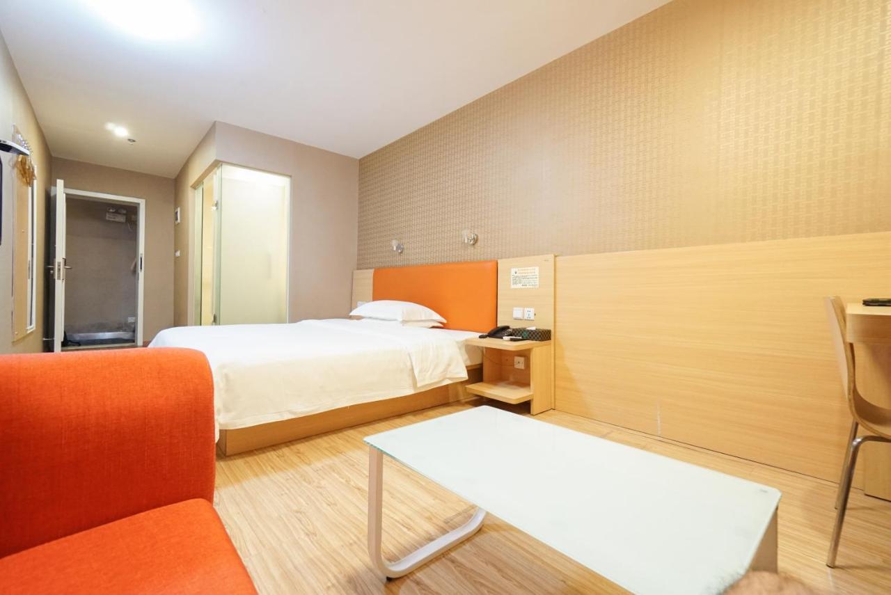 Jia Mei Xin Holiday Hotel Baiyun Airport Branch Kanton Exteriér fotografie