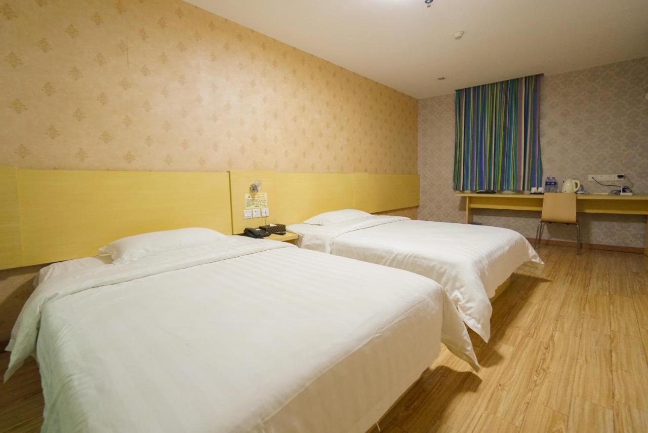 Jia Mei Xin Holiday Hotel Baiyun Airport Branch Kanton Exteriér fotografie