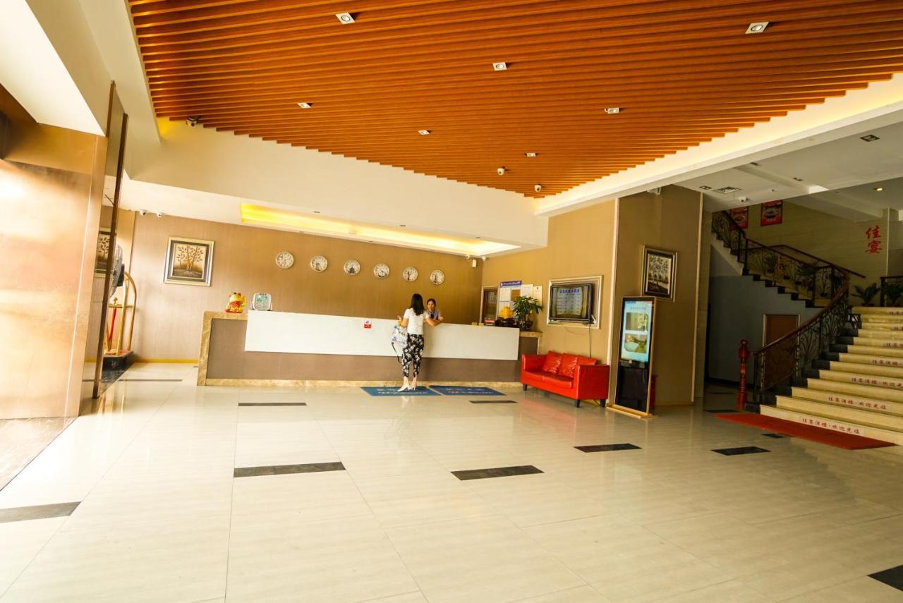 Jia Mei Xin Holiday Hotel Baiyun Airport Branch Kanton Exteriér fotografie
