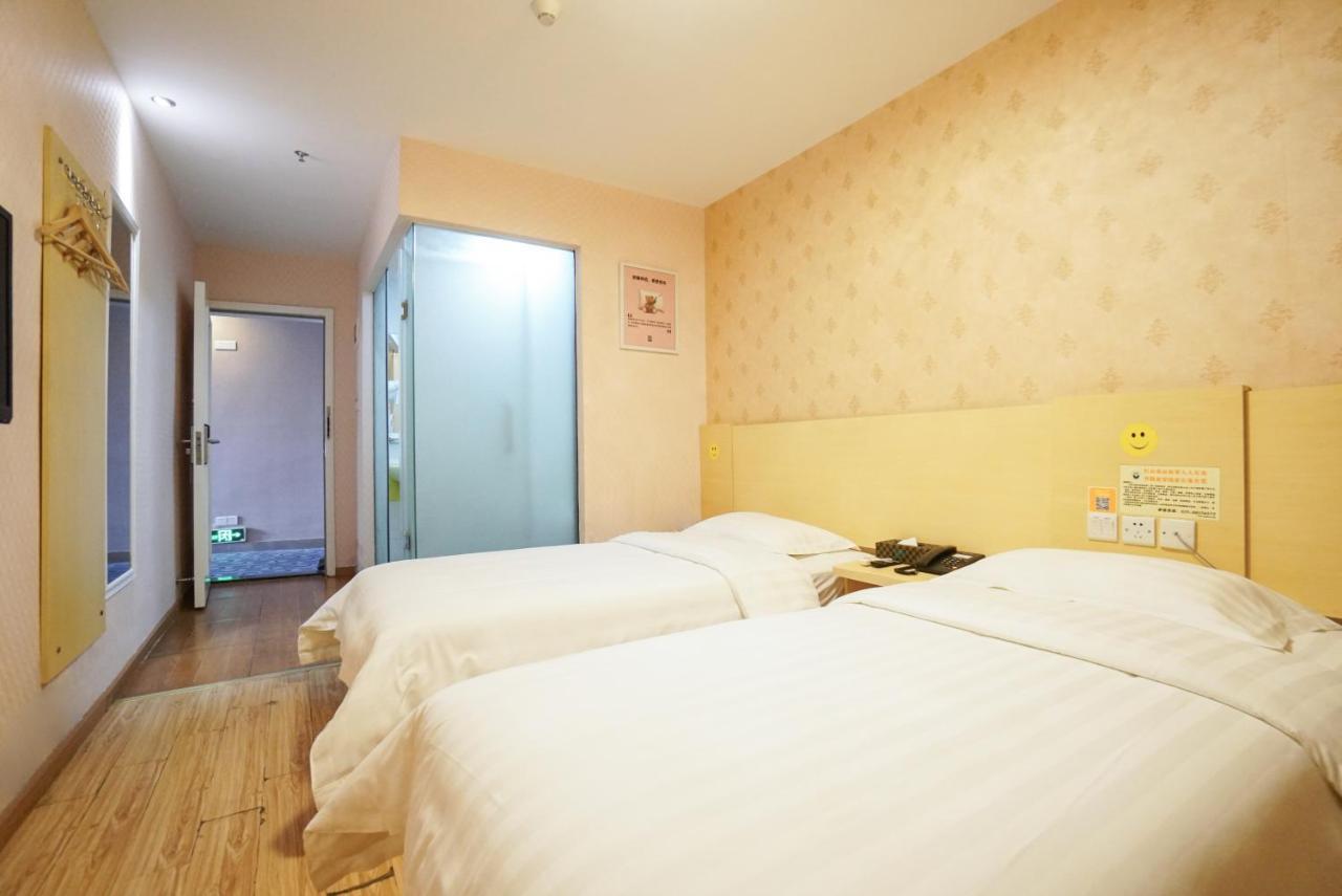 Jia Mei Xin Holiday Hotel Baiyun Airport Branch Kanton Exteriér fotografie